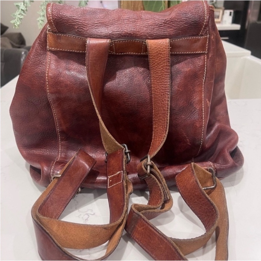 Vintage Banana Republic Rory Large Brown Distressed Leather Backpack Knapsack - Picture 2 of 10
